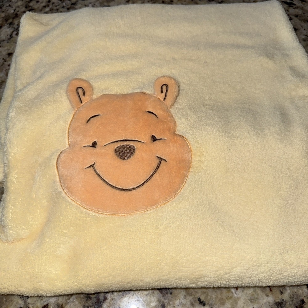 Disney Yellow Winnie the Pooh Face Head 3D Ears Baby Blanket Plush 32x36 (1606)